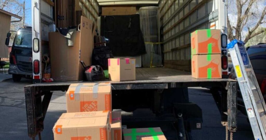 Moving Grant recipient Rachel documented their move from Utah to Washington with International Van Lines.